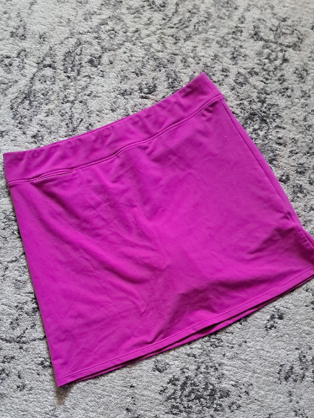 Women’s Magenta Stretch Golf Skort